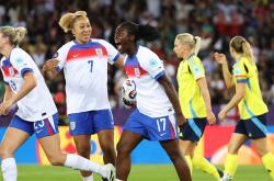 英雄联盟总决赛-英格兰队逆转瑞典队，许昕惊艳四座