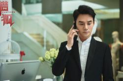 LOL赛事-地球的另一场半决赛，当火山云雨在绿茵之外交锋