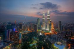 英雄联盟总决赛赛程-当莫兰特空降多伦多，一记本不该存在的绝杀如何重写了两队命运