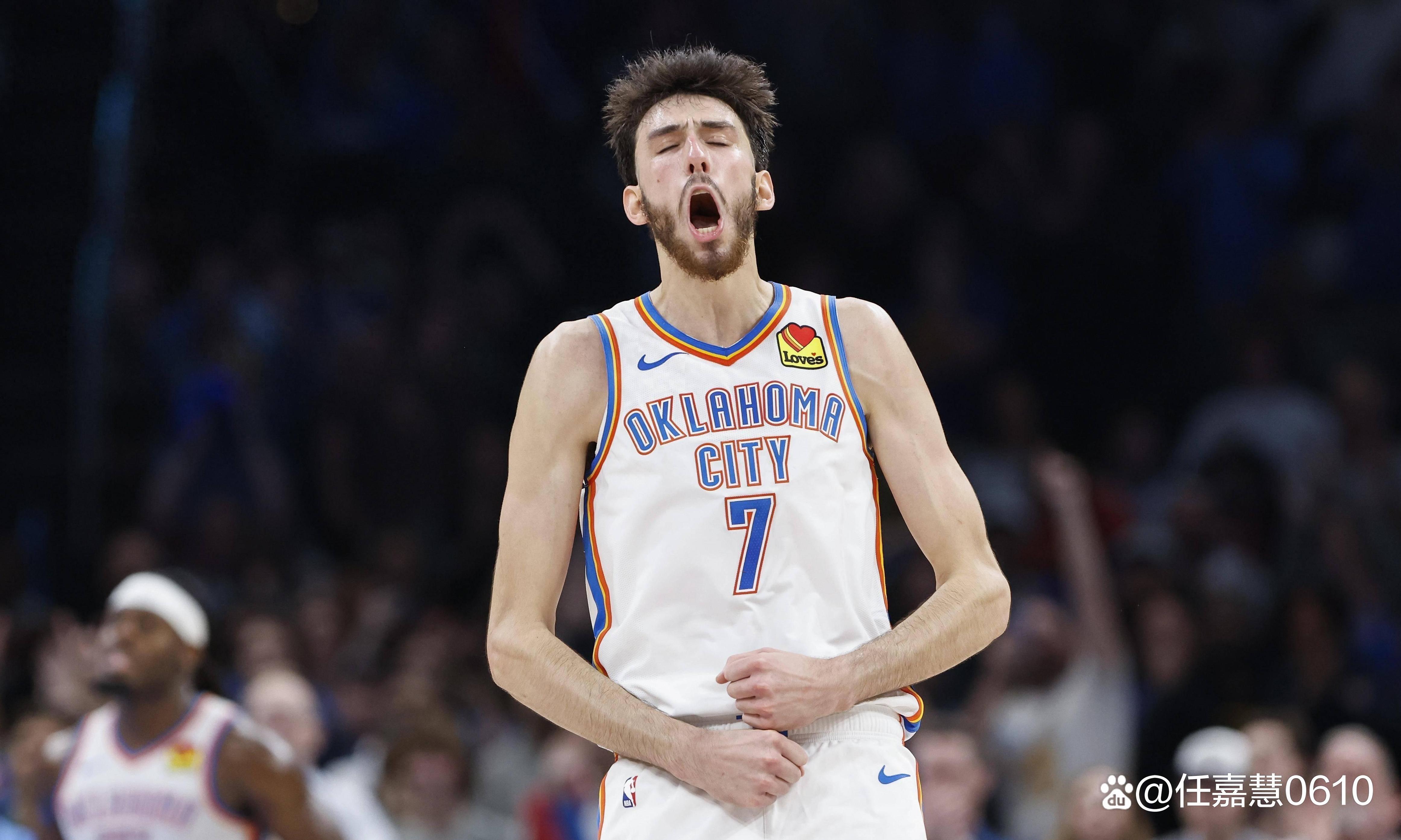 包含雷霆万钧：运动员表现出色刷新纪录大众惊叹的词条