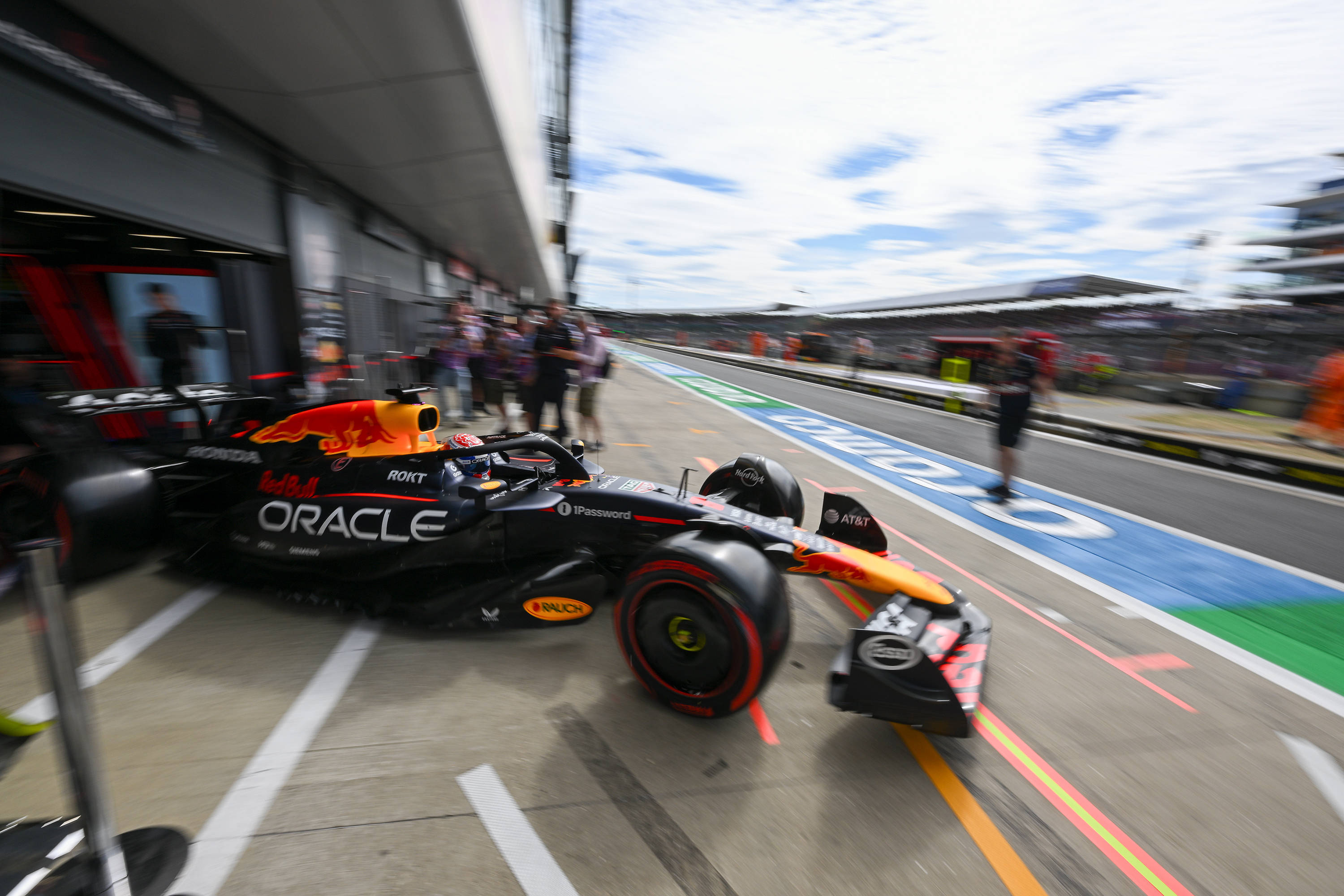 包含阿斯顿马丁逆转哈斯车队,维斯塔潘刷新纪录的词条 包含阿斯顿马丁逆转哈斯车队,维斯塔潘刷新纪录的词条