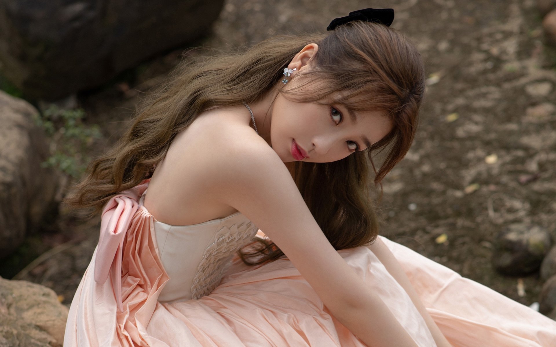 当阿拉马刺遇上沪上风暴,利拉德三分雨背后的跨洋对话