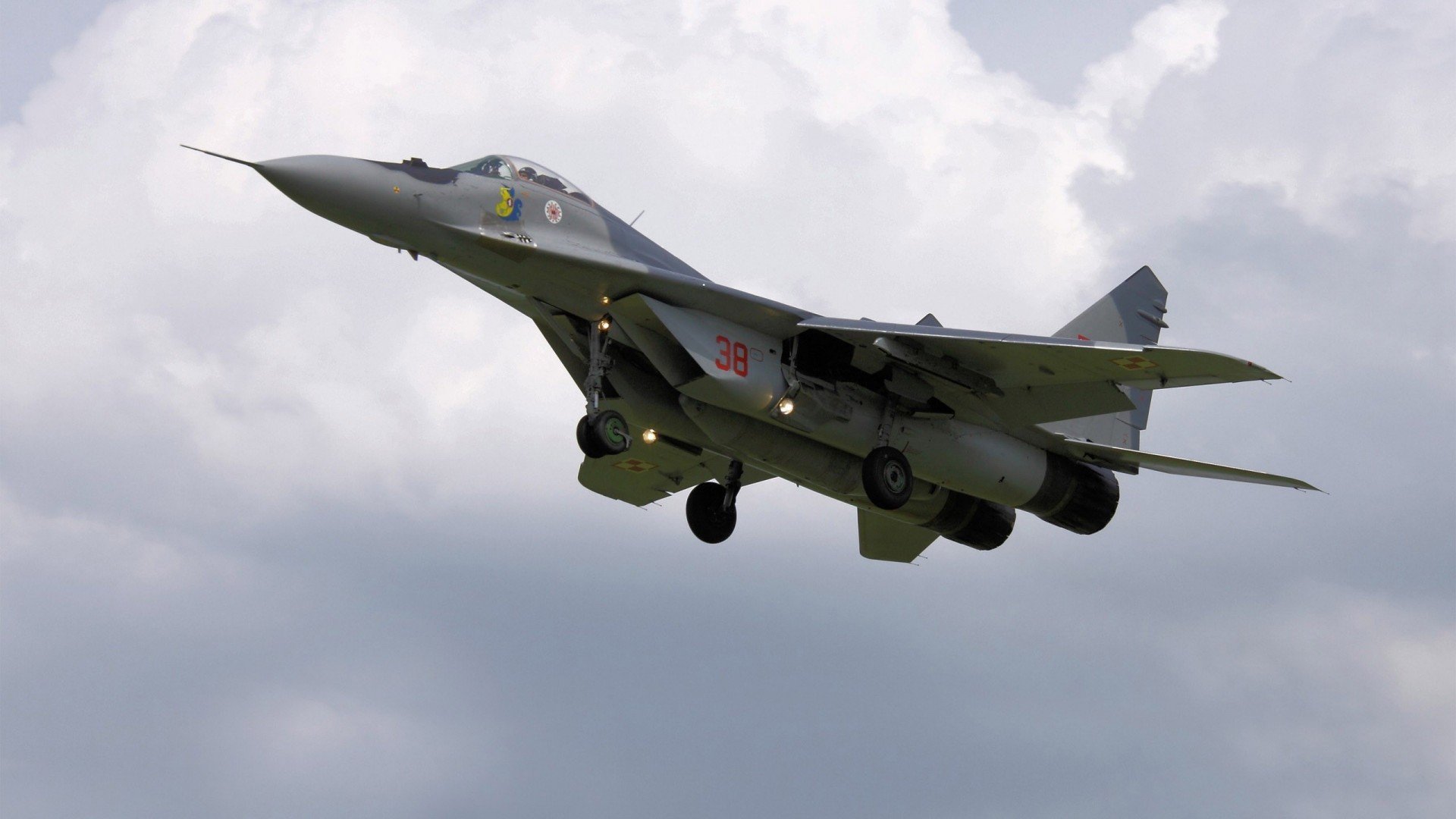 秘鲁对阵奥地利，奥纳纳冠军级表现铸就比赛传奇