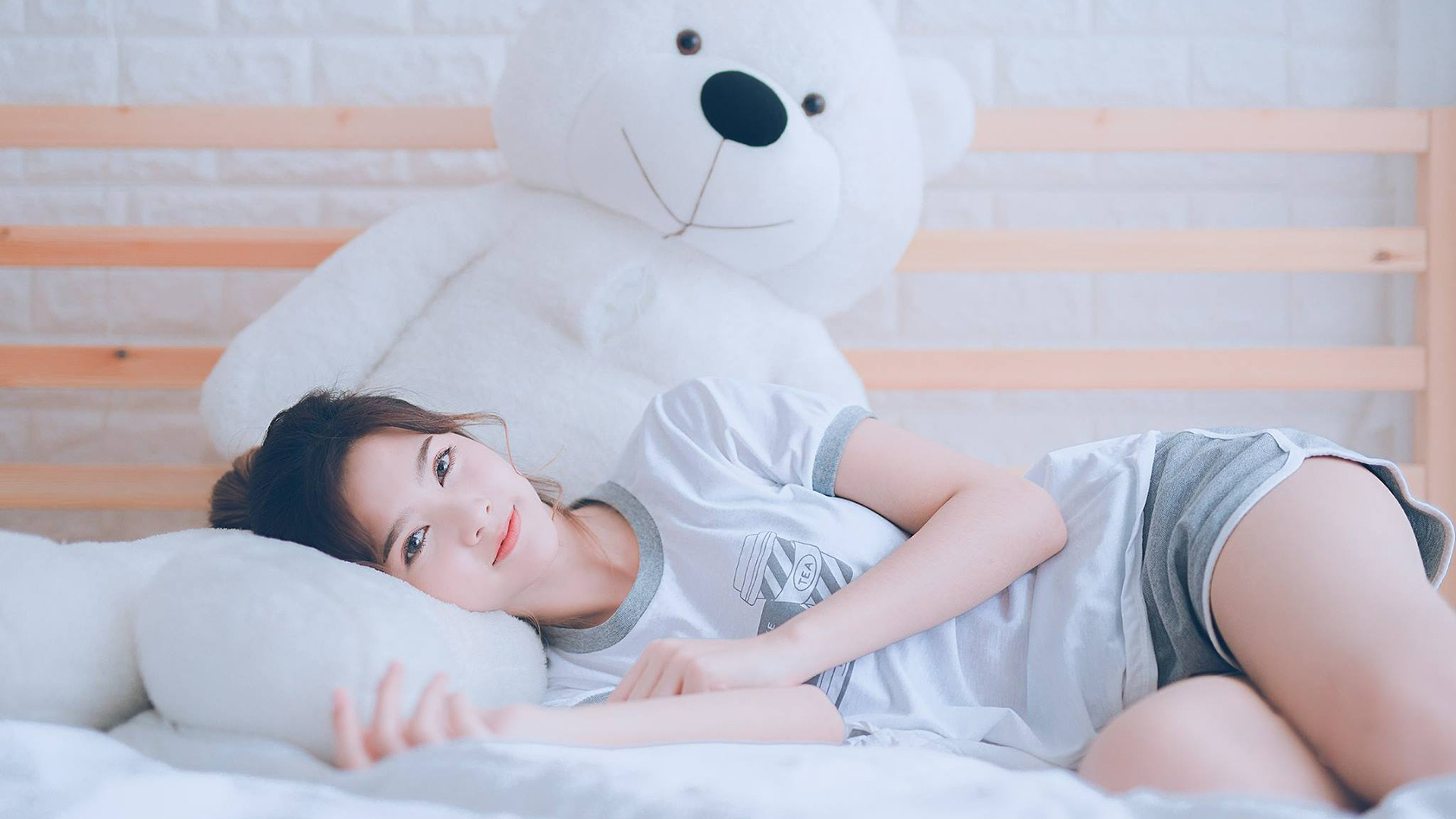 唯一魔法师,在丹麦的童话丛林,阿什拉夫点燃了卡塔尔的数据烟花