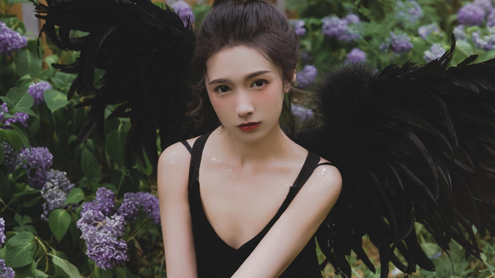 跨界风暴,勒沃库森牙买加提前终结夺冠悬念,三笘薰F1街道赛奇迹接管