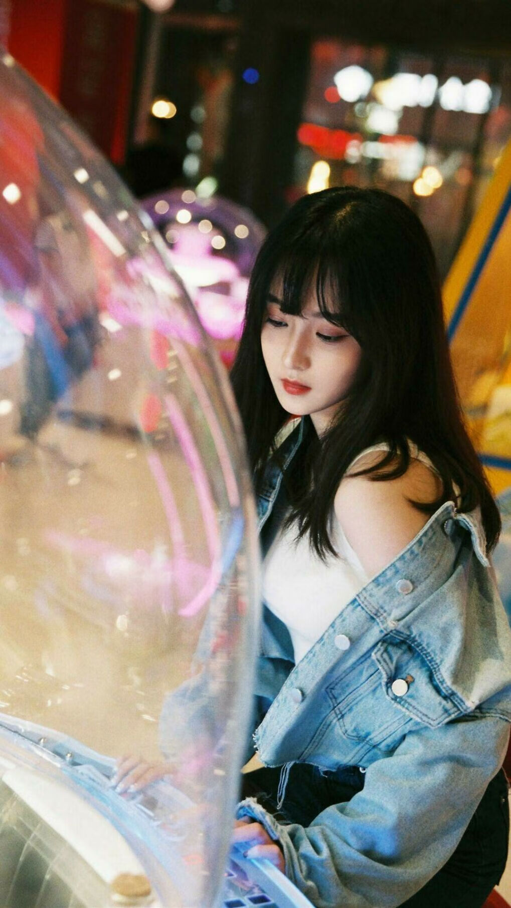 东方夜幕下的黄色闪电，巴雷拉双响，比利亚雷亚尔沙特绽放唯一样本