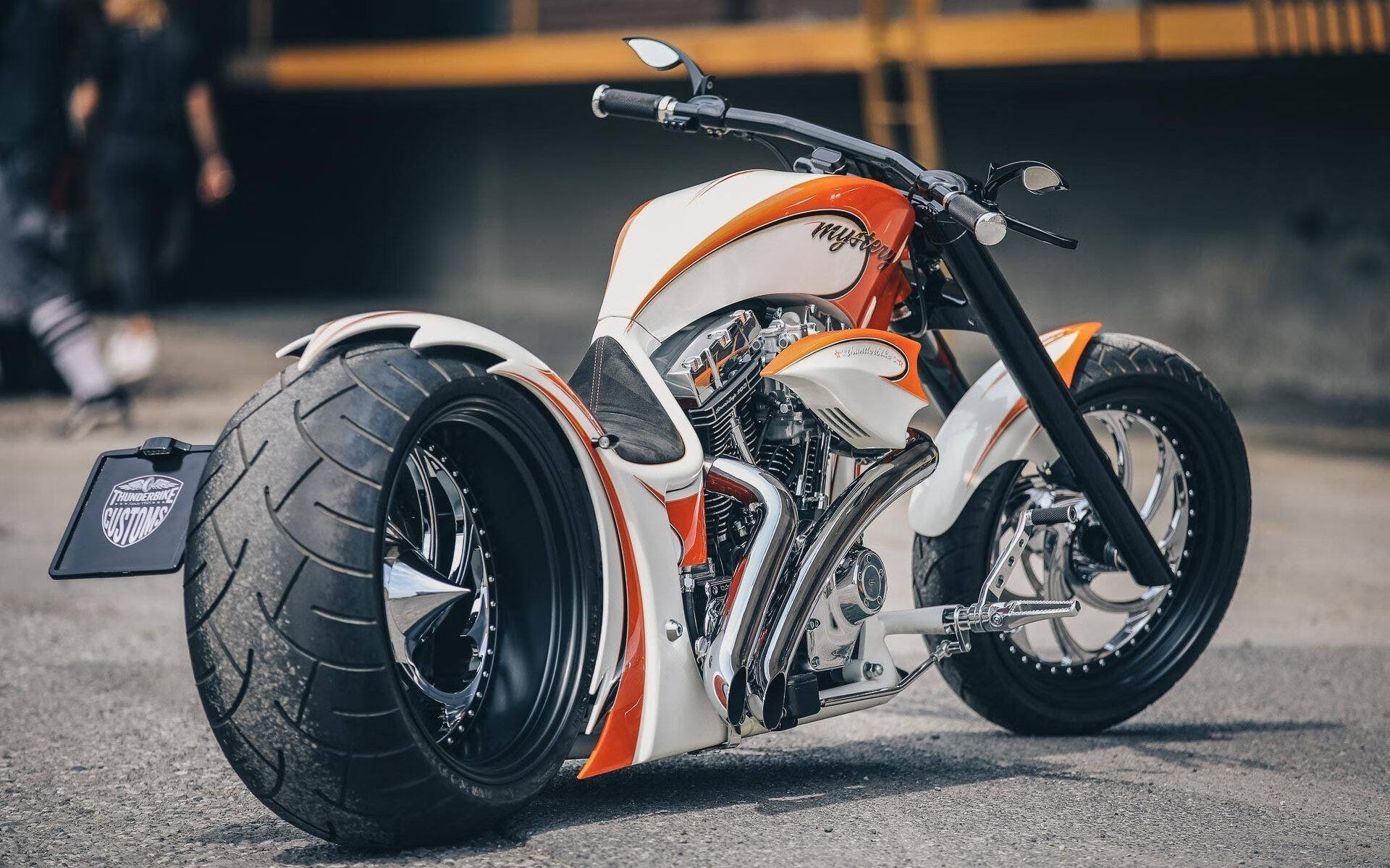 活塞对阵雄鹿，当唯一性在黑暗中燃烧，哈利伯顿的生涯之夜是绝境独舞